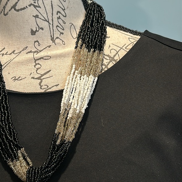 Chico's Multi Strand Beaded Necklace Round Shell Pendant Black White Gray Beads - Picture 5 of 7